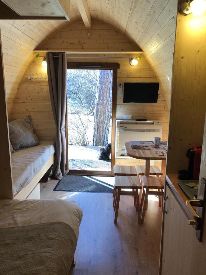 ברטייר Camping-Hotel De Plein Air Les 2 Bois מראה חיצוני תמונה